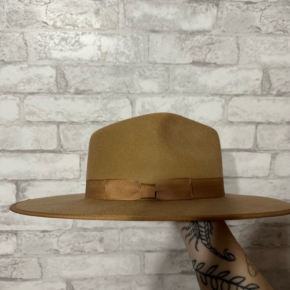 Lack of Color Hat